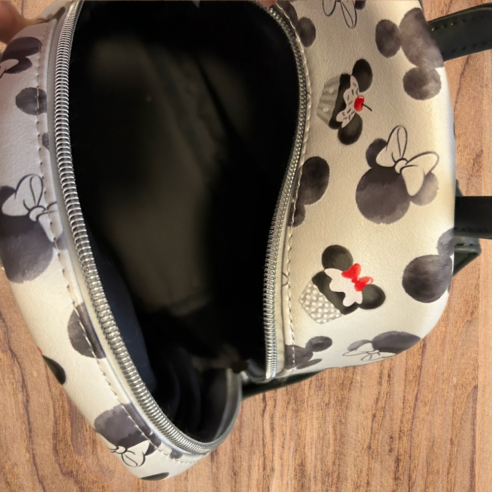 Disney Loungefly Backpack - Picture 3 of 9
